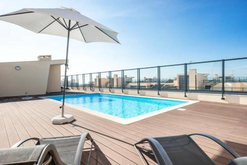 OCEANFRONT: Luxury Breathtaking Views and Pool — 4-Star Luxury Hotel in Olhao, Portugal