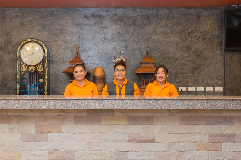 Chusri Hotel - last minute hotel in Phuket