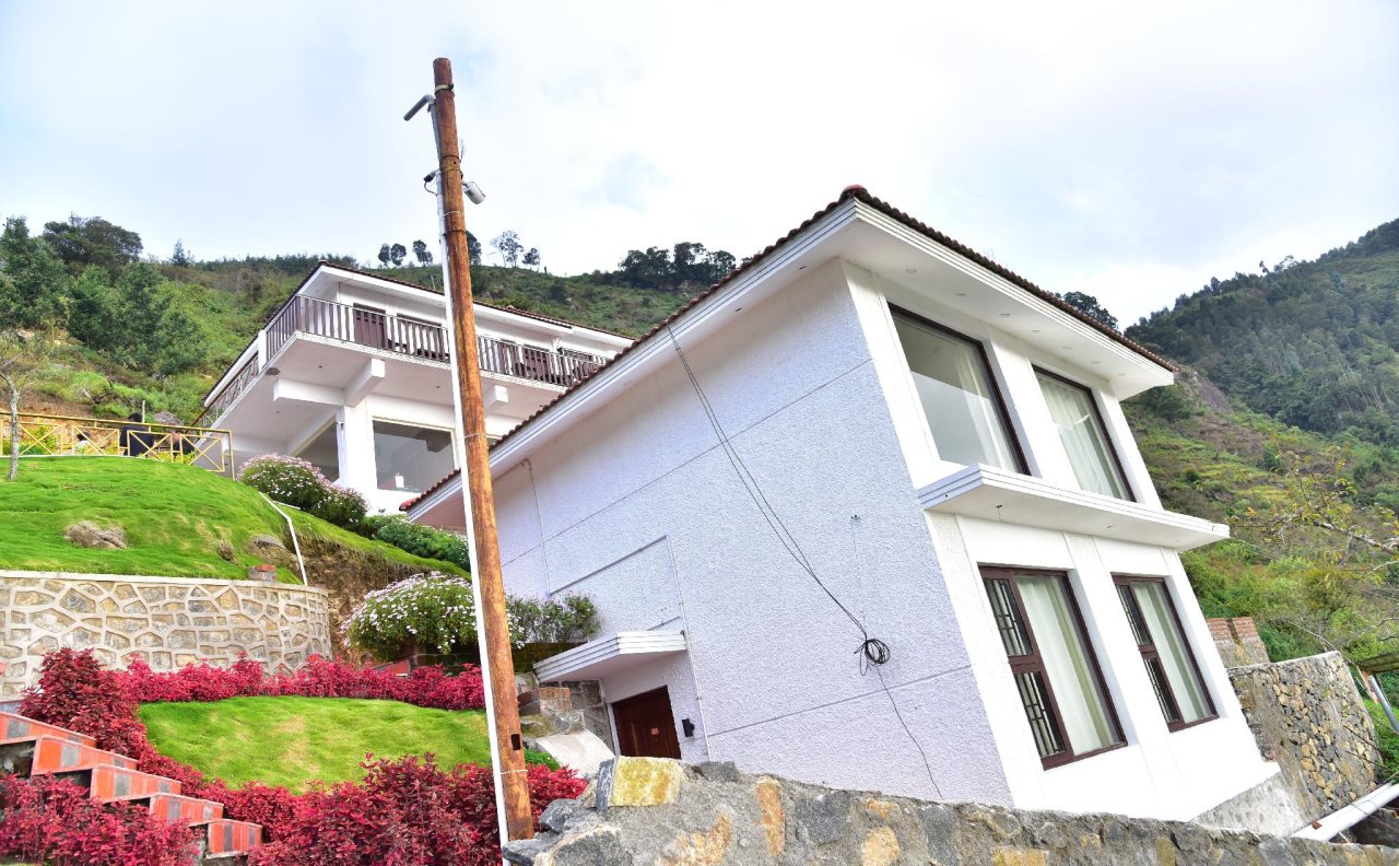 Hotel Hill Crest - carbon neutral hotel in Munnar