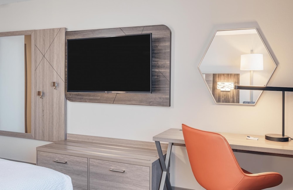Holiday Inn Express Federal Way Seattle South by IHG - photo 5