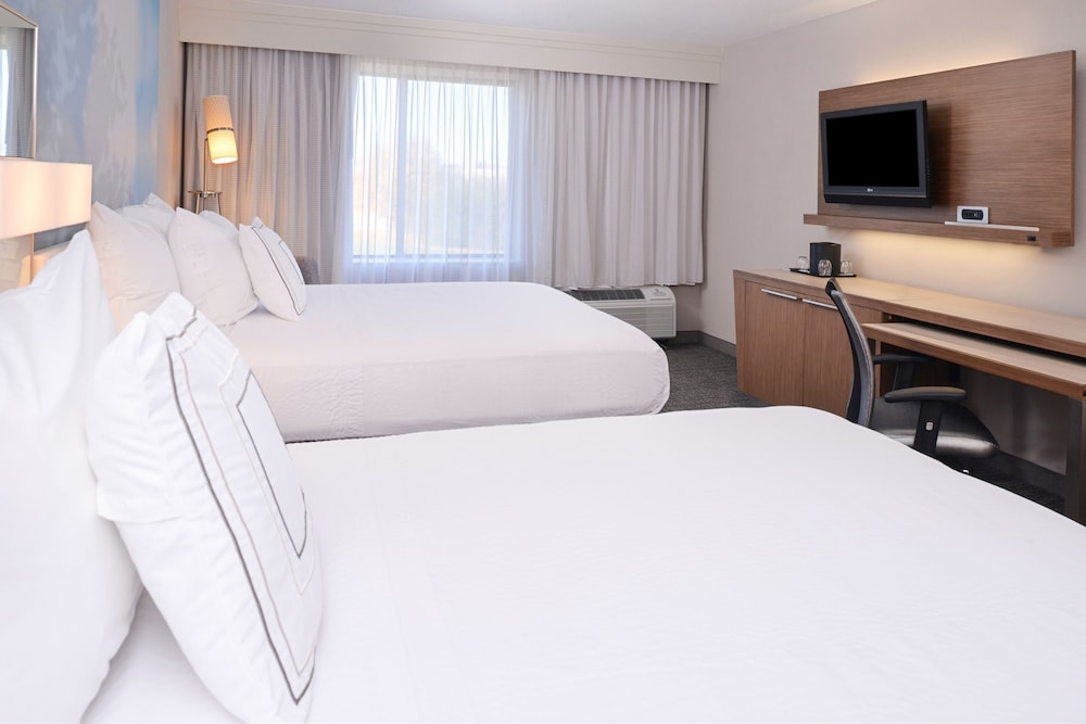 Country Inn & Suites by Radisson Brown Deer Milwaukee North - photo 8