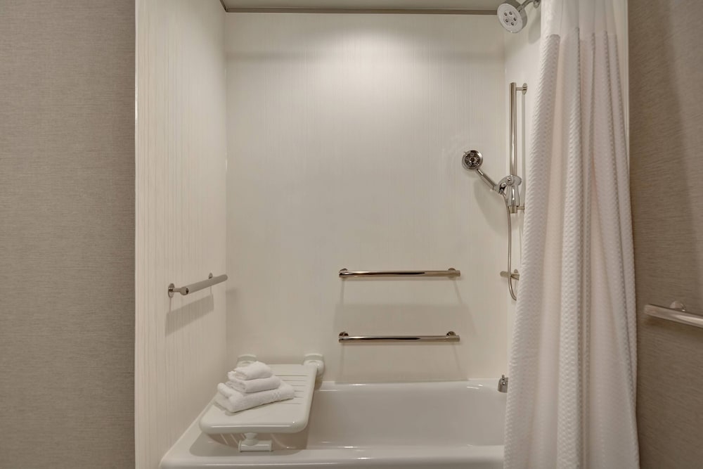 Courtyard by Marriott Jackson Madison - photo 23