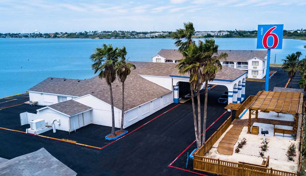 Motel 6 Portland TX - featured photo