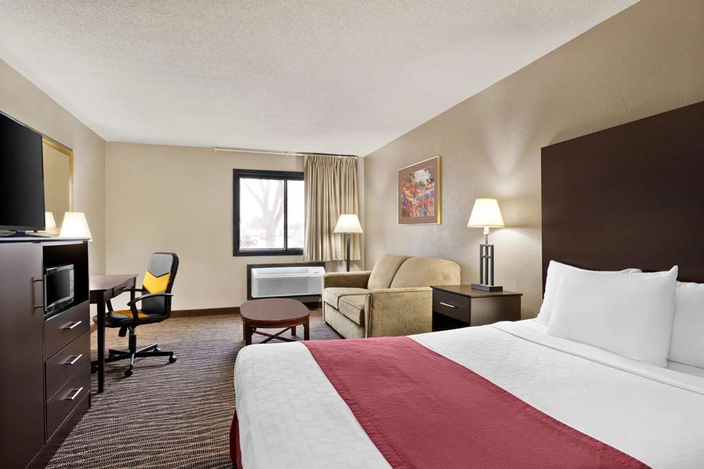 Baymont by Wyndham Sioux Falls West Sioux Near Airport - photo 14