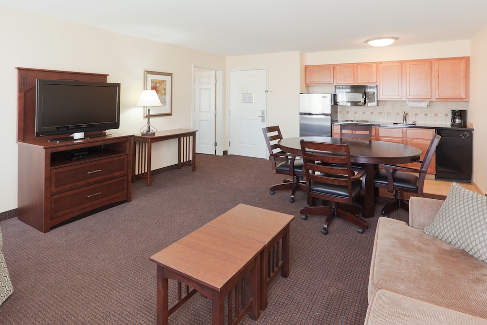 Staybridge Suites Rocklin Roseville Area an IHG Hotel - photo 4