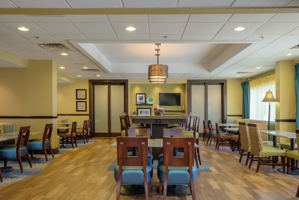 Hampton Inn Edenton - photo 4