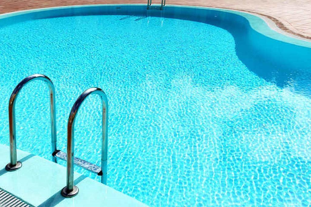 Super 8 Village Calgary AB