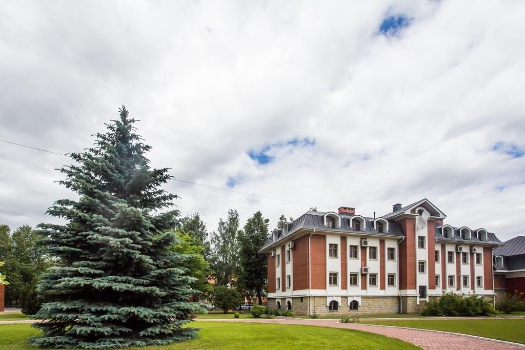 Hotel Edem — Pskov