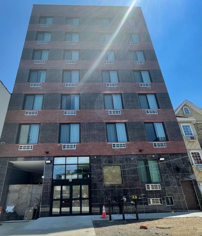 Thatford Hotel in Brooklyn, United States