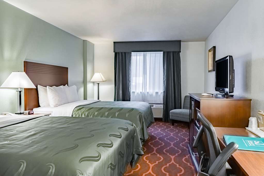 Quality Inn & Suites Vancouver North - photo 13
