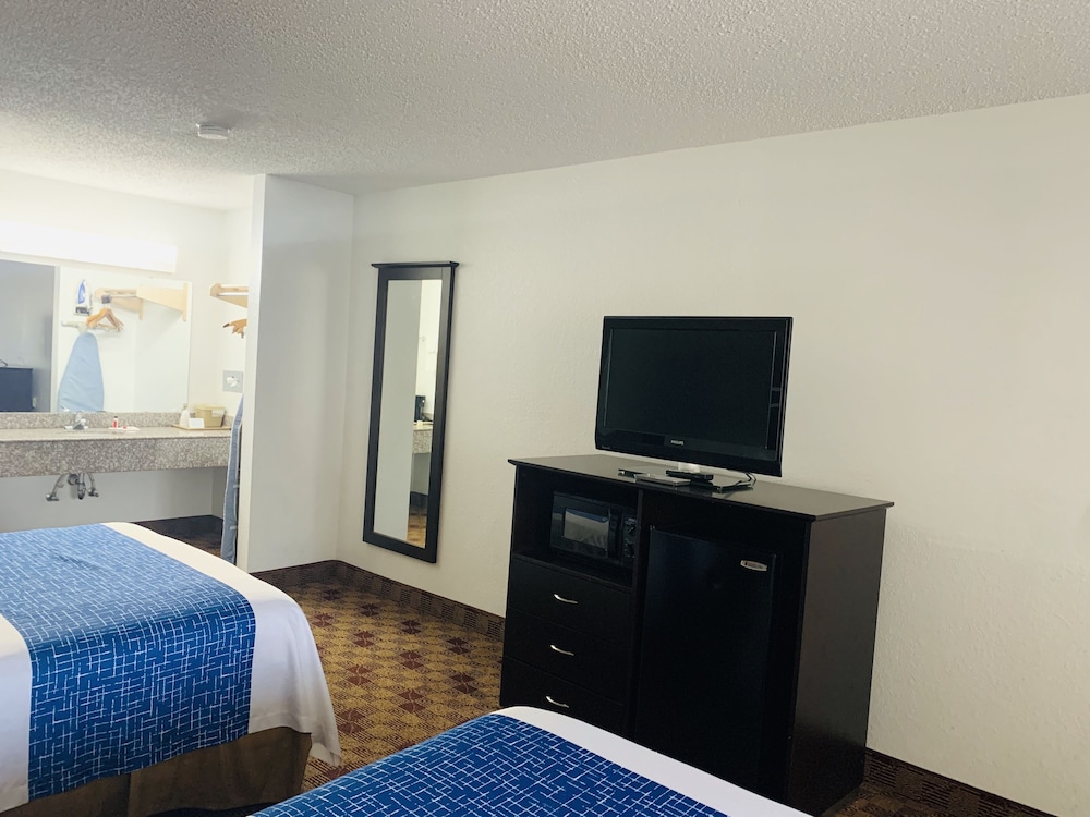 Travelodge by Wyndham Killeen Fort Hood - photo 8