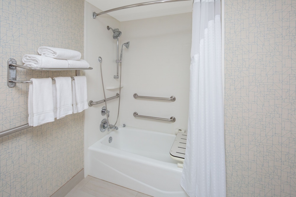 Holiday Inn Express San Diego Airport Old Town by IHG - photo 19