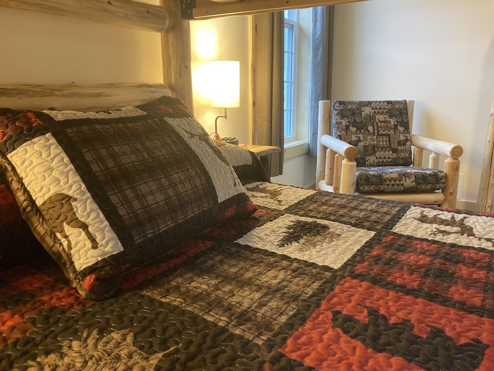 Keweenaw Waters Resort - photo 18