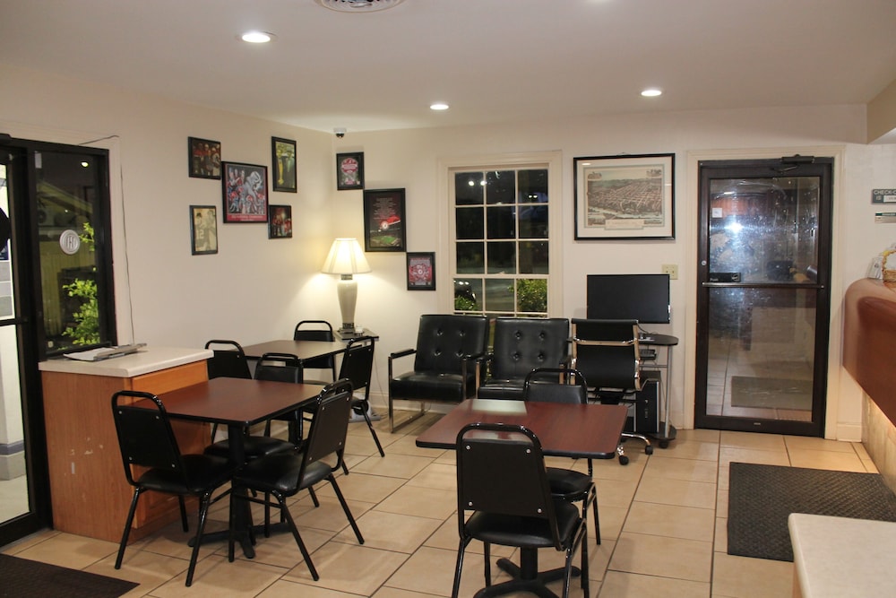 Americas Best Value Inn Tuscaloosa - photo 16