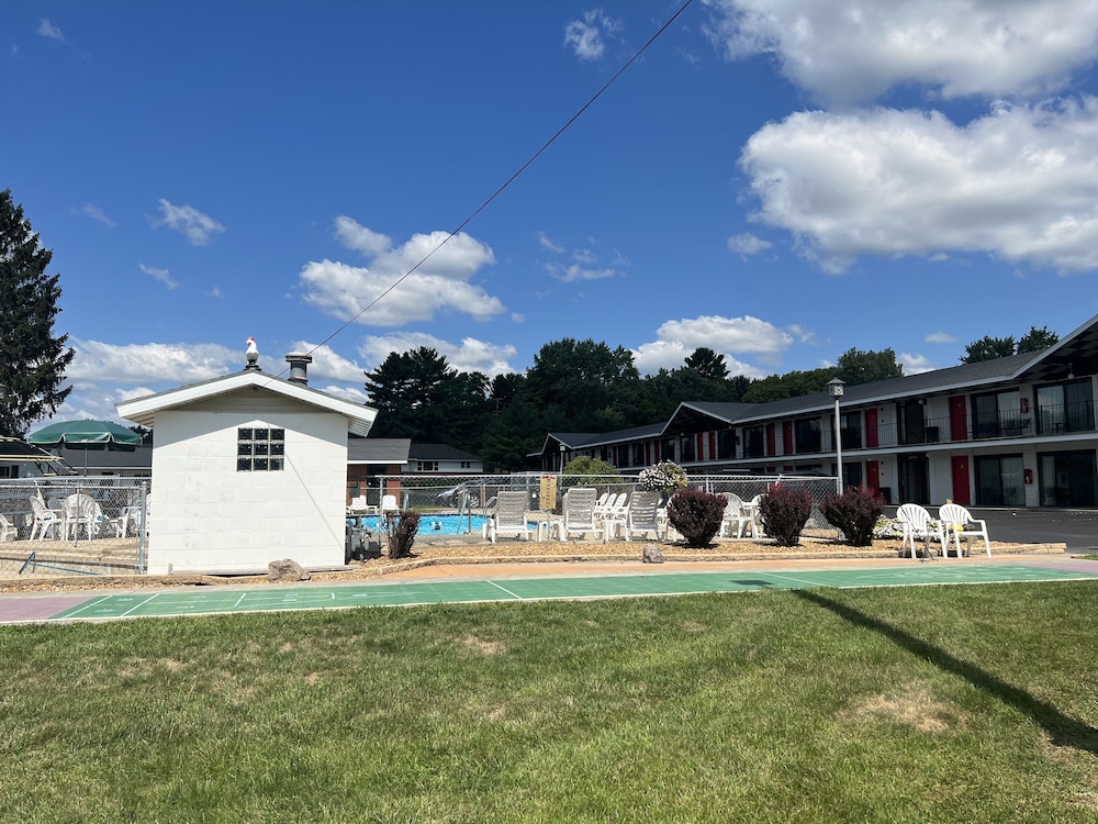 All Star Inn & Suites - photo 383