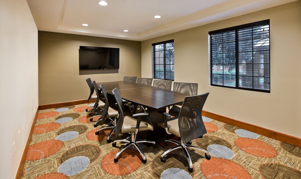 Staybridge Suites Charlotte Ballantyne by IHG - photo 47
