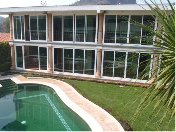 Nuevo Amanecer in Tepoztlan, Mexico