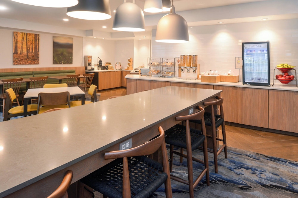 Fairfield by Marriott Inn & Suites Pittsburgh New Stanton - photo 22