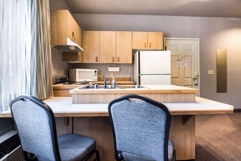 Quality Inn & Suites Bainbridge Island - photo 36