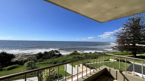 Amazing Views Unit 3 Edgecliffe — 4-Star Luxury Hotel in Caloundra, Australia