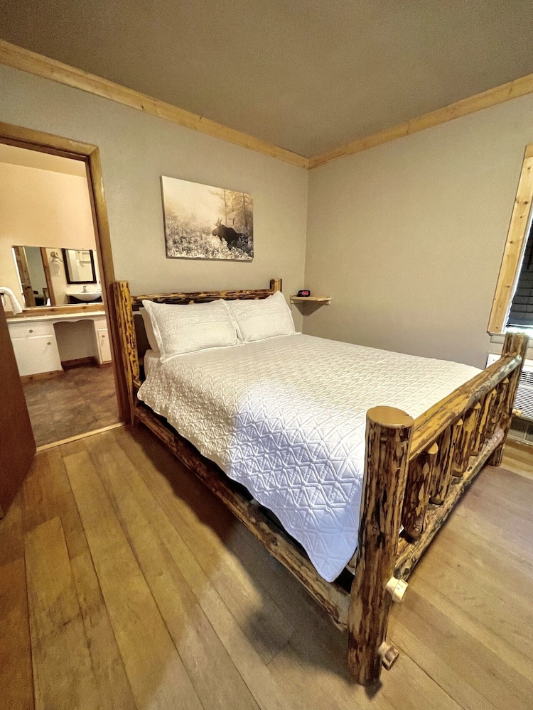 Carriage House Inn - photo 15
