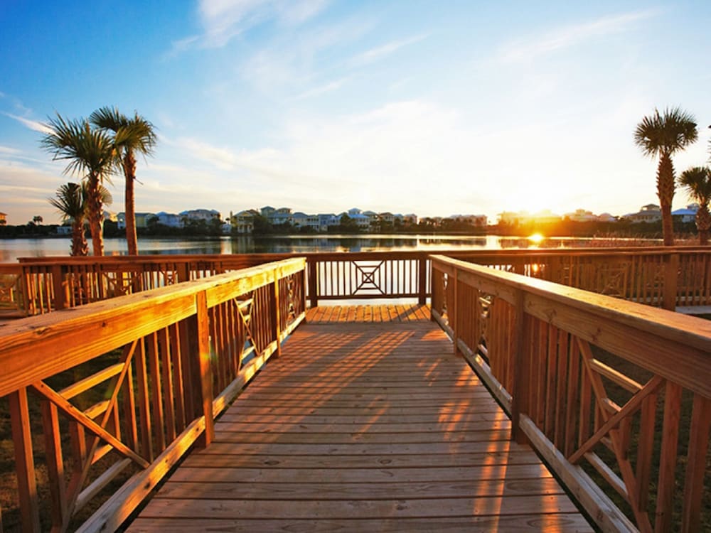 Carillon Beach Resort Inn - photo 49