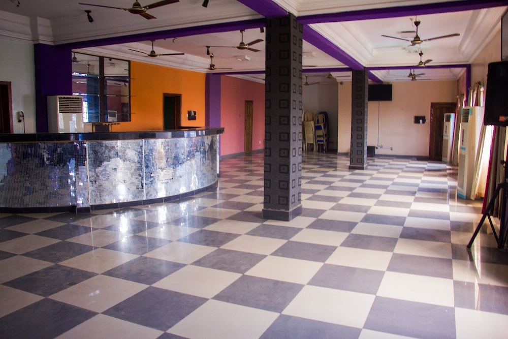 Emota Paradise Hotel - last minute hotel in Lagos