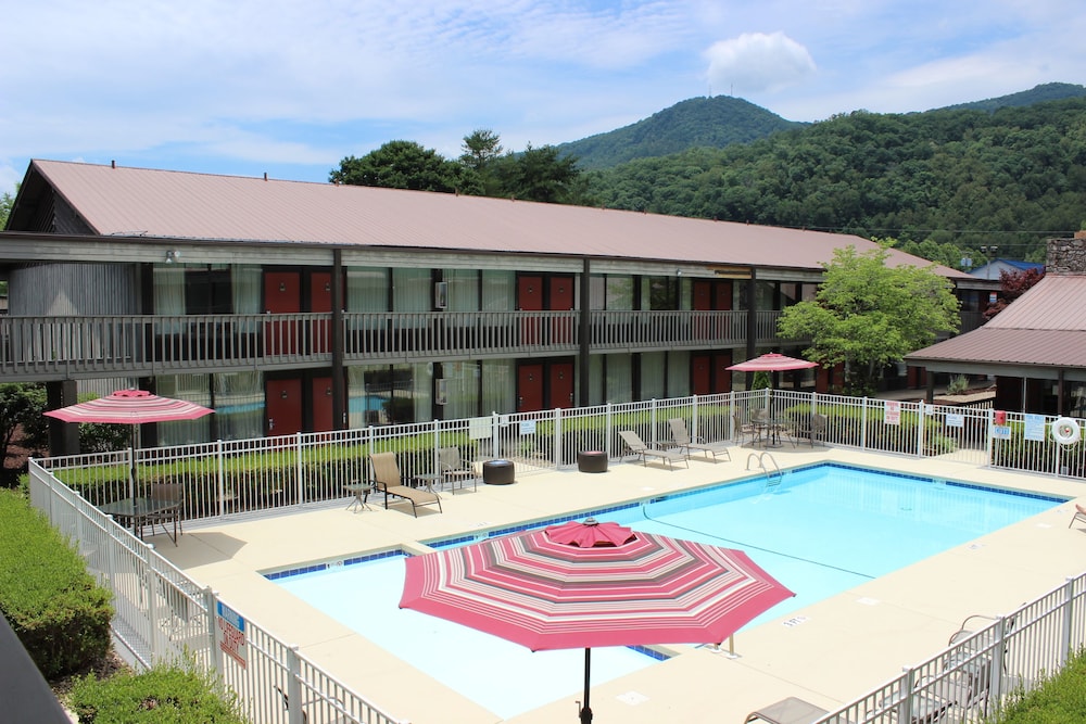 Great Smokies Inn Cherokee - photo 20