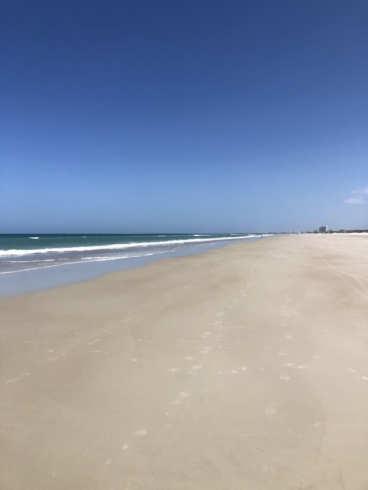 Beachside Hotel - photo 66