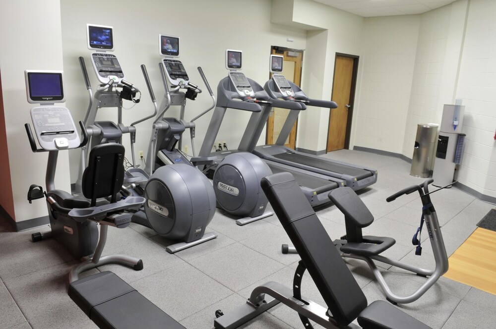 Ramada by Wyndham Southfield - photo 9