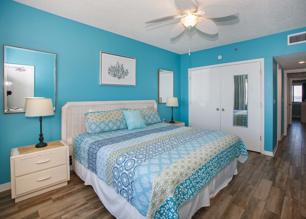 Tropical Winds by ALBVR — 4-Star Luxury Hotel in Gulf Shores, United States
