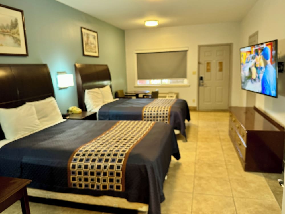 Texas Inn and Suites City Center at University Dr. - photo 10