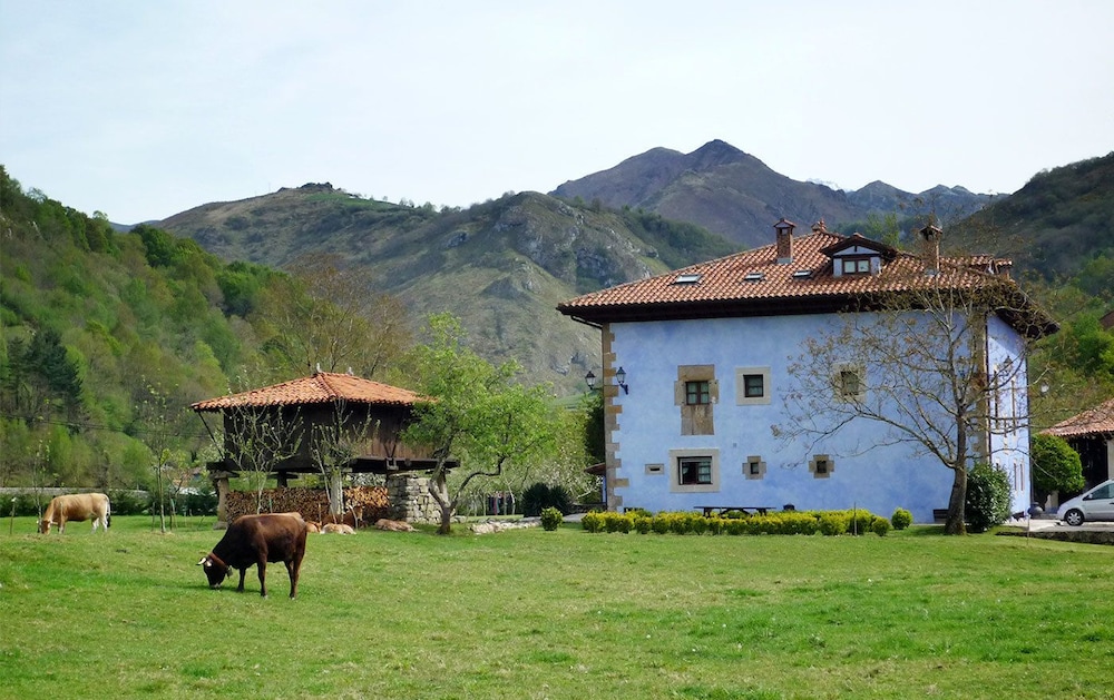 Hotel Rural Sucuevas in Cangas De Onis, Spain