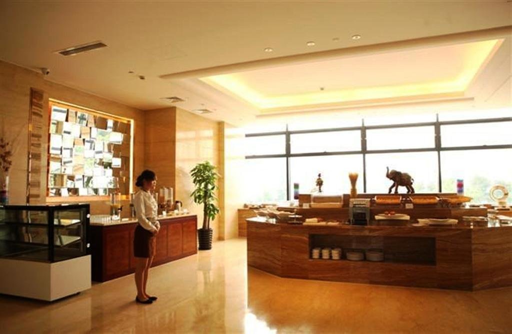 Senqin International Hotel — hotel in Fengxian