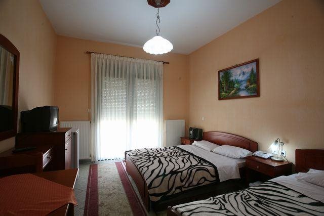 Hotel Galaxias — hotel in Loutraki