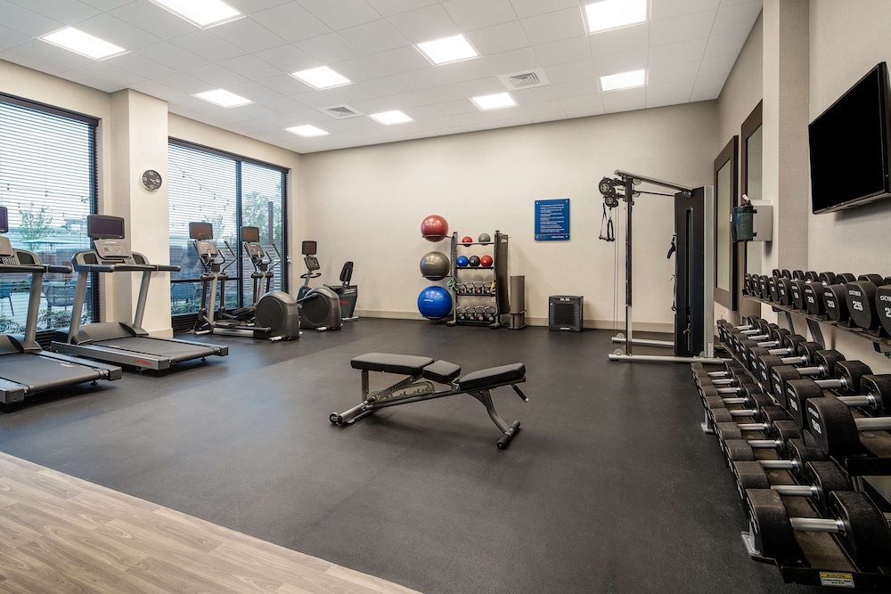 Hampton Inn & Suites Raleigh Midtown - photo 37