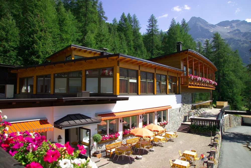 Hotel Zebru in Stelvio, Italy