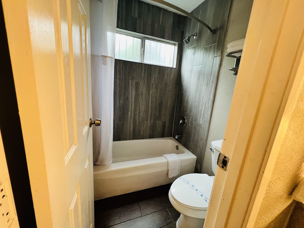 Casa Blanca Hotel and Suites Orange - photo 35