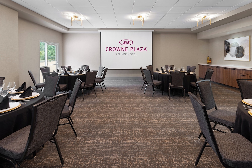 Crowne Plaza Nashville Airport by IHG - photo 66