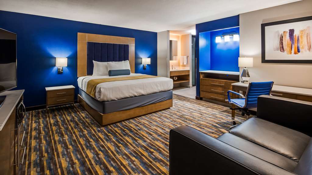 Best Western DeWitt - photo 17