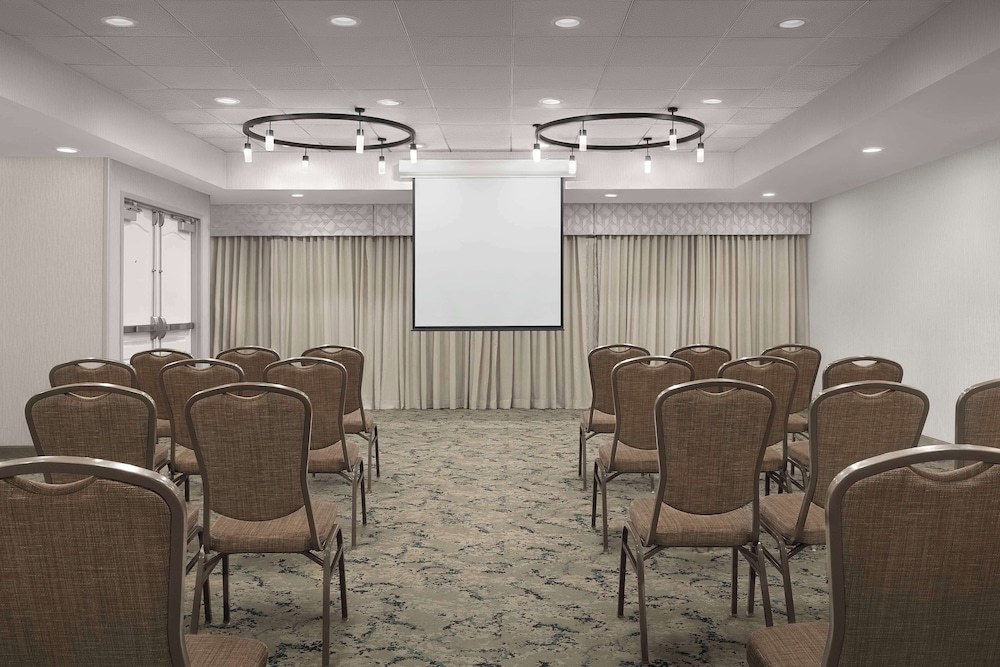 Hilton Garden Inn Raleigh Capital Blvd I 540 - photo 40