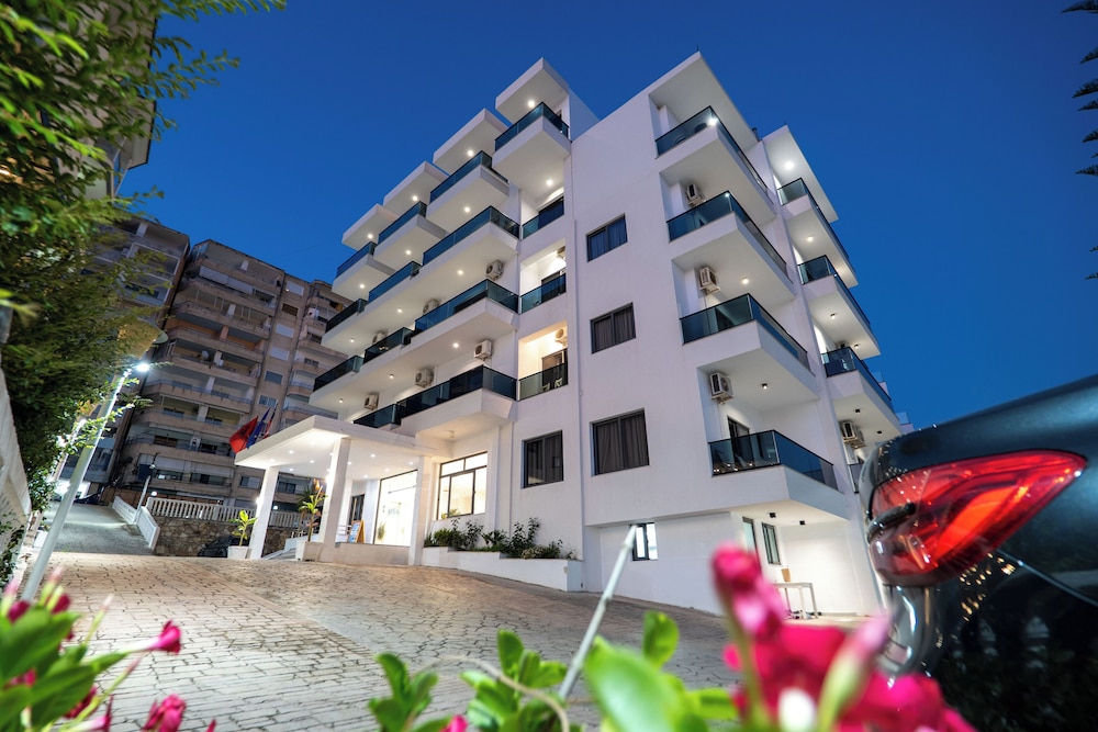 Hotel Kompleks Joni — hotel in Sarande
