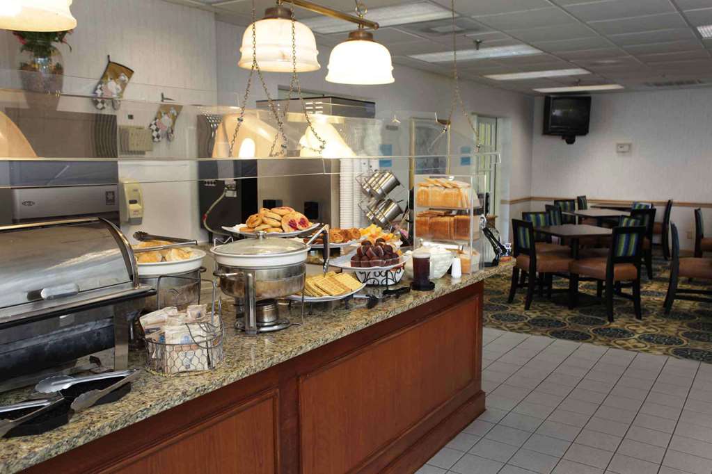 Wyndham Garden Jacksonville - photo 9