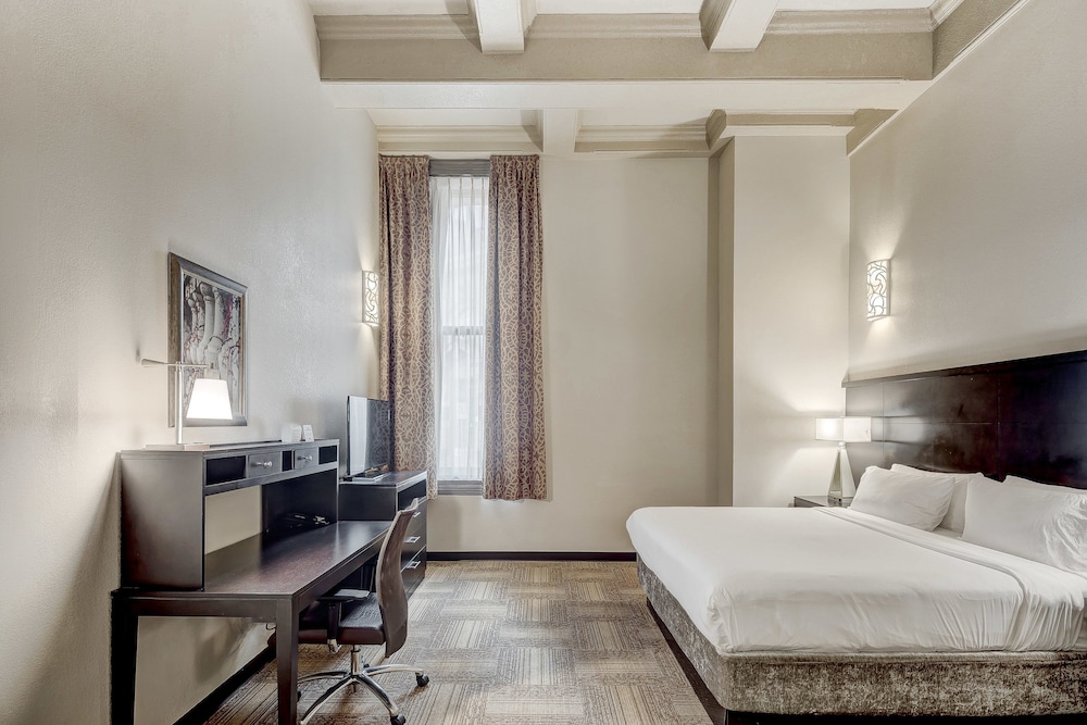 Staybridge Suites Baltimore Inner Harbor by IHG - photo 18