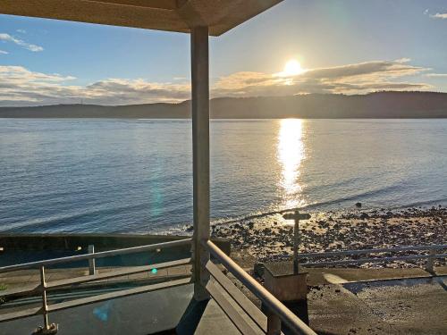 1 The Quay — 5-Star Luxury Hotel in Benllech, United Kingdom