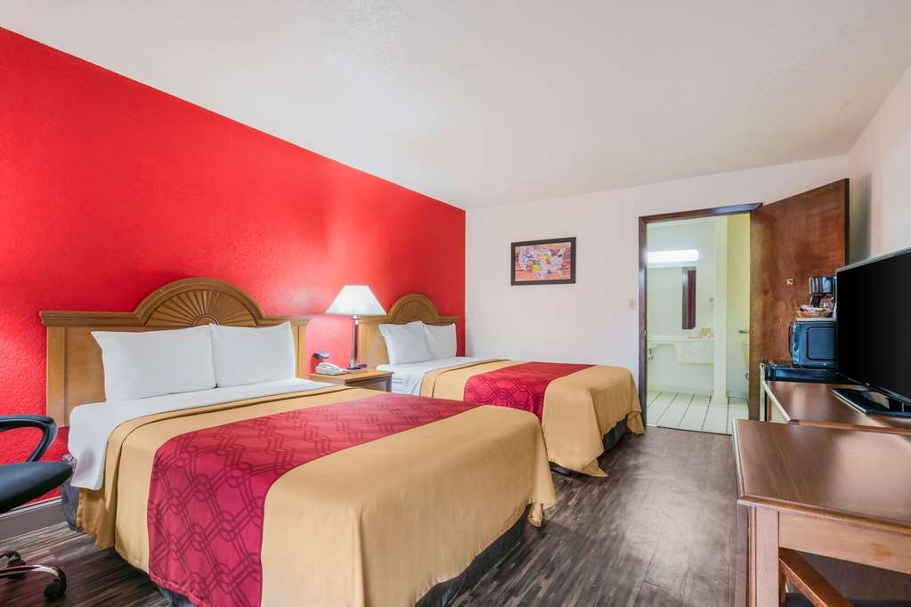 Econo Lodge & Suites Brinkley - photo 10
