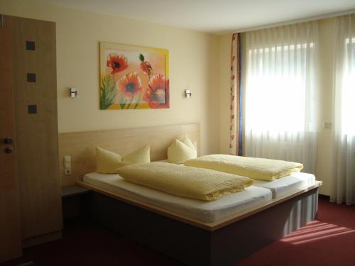Hotel Papillon — Lappersdorf — photo 2