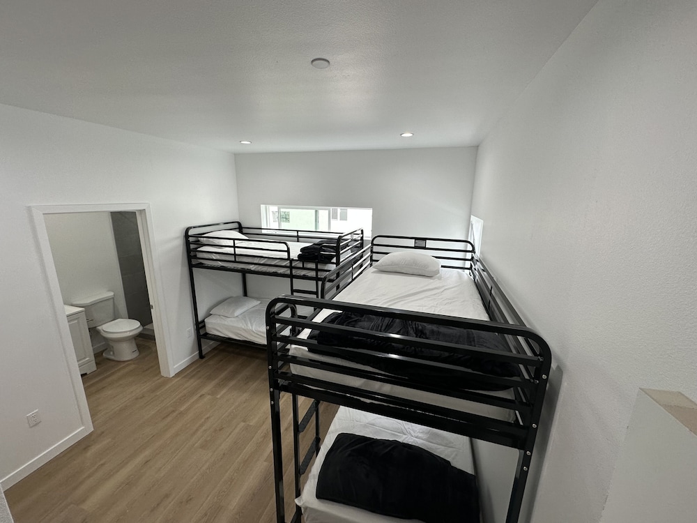 RoamHub Residences - photo 10