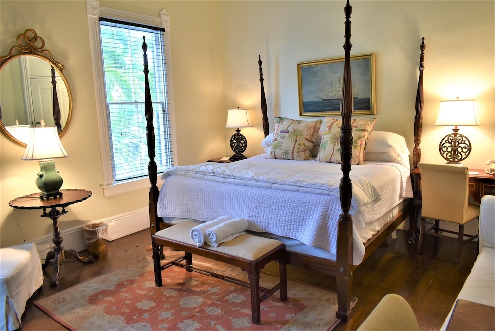 Simonton Court Historic Inn & Cottages - photo 214