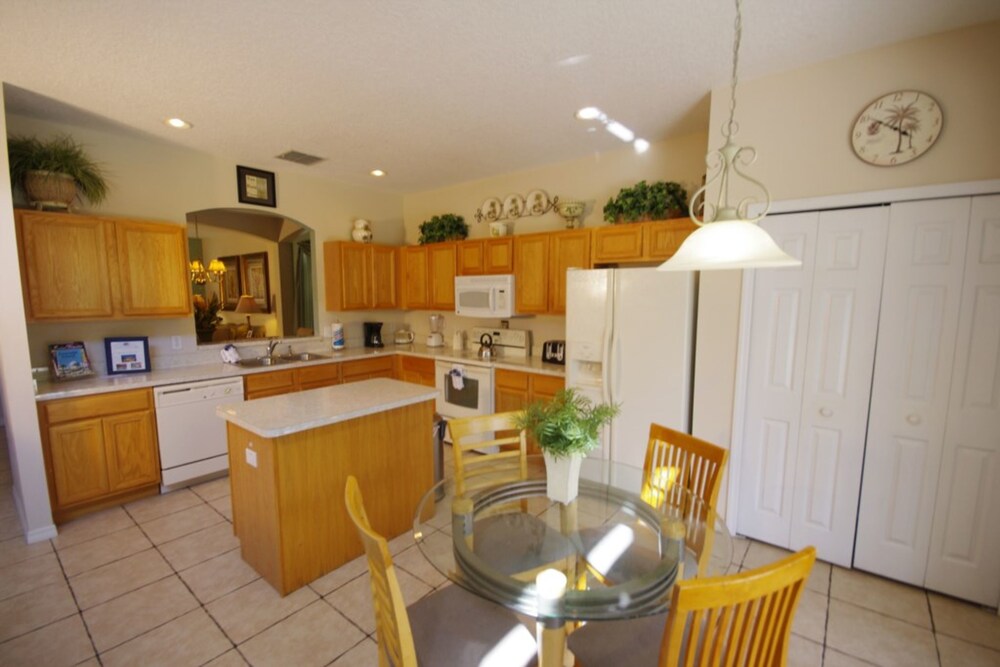 Emerald Island Resort Seven bedroom - photo 27